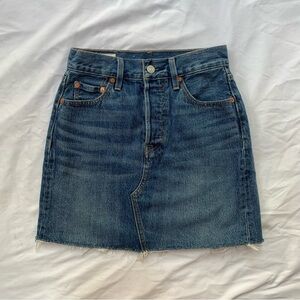 Levi’s High Rise Skirt